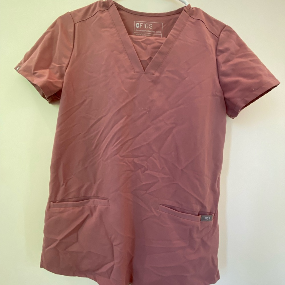 Figs mauve color XXS Catarina one pocket top and XXS Zamora jogger scrub bottoms